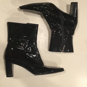 Aquatalia Women’s Black Patent Leather Boots